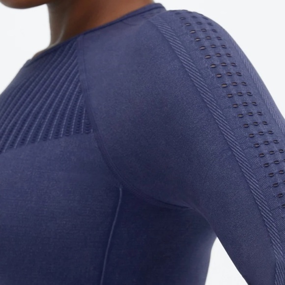 NWT Fabletics Sync Seamless Long Sleeve Top | Size S | Navy Blue - Picture 7 of 8